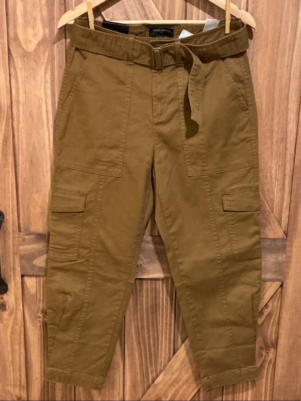 Banana Republic Men's Cargo Pants in Olive Brown with Belt